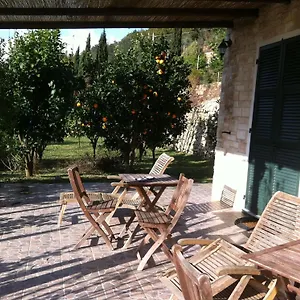  Alloggio per agriturismo La Rocca Di Perti Italia